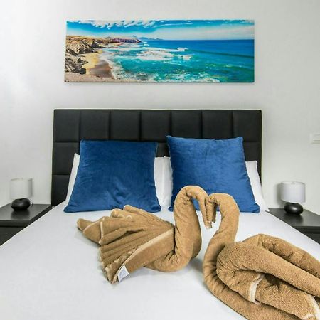 Apartamento Atenea San Bartolomé エクステリア 写真
