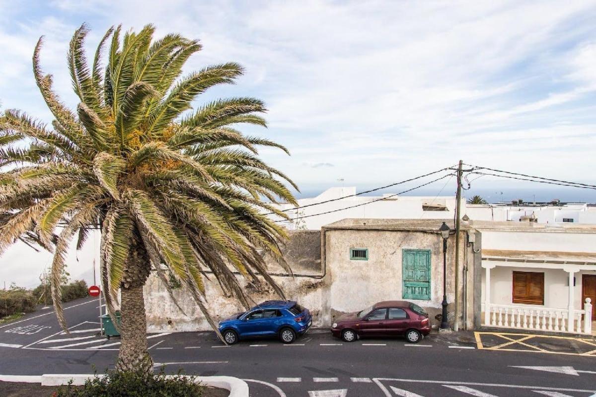 Apartamento Atenea San Bartolomé エクステリア 写真